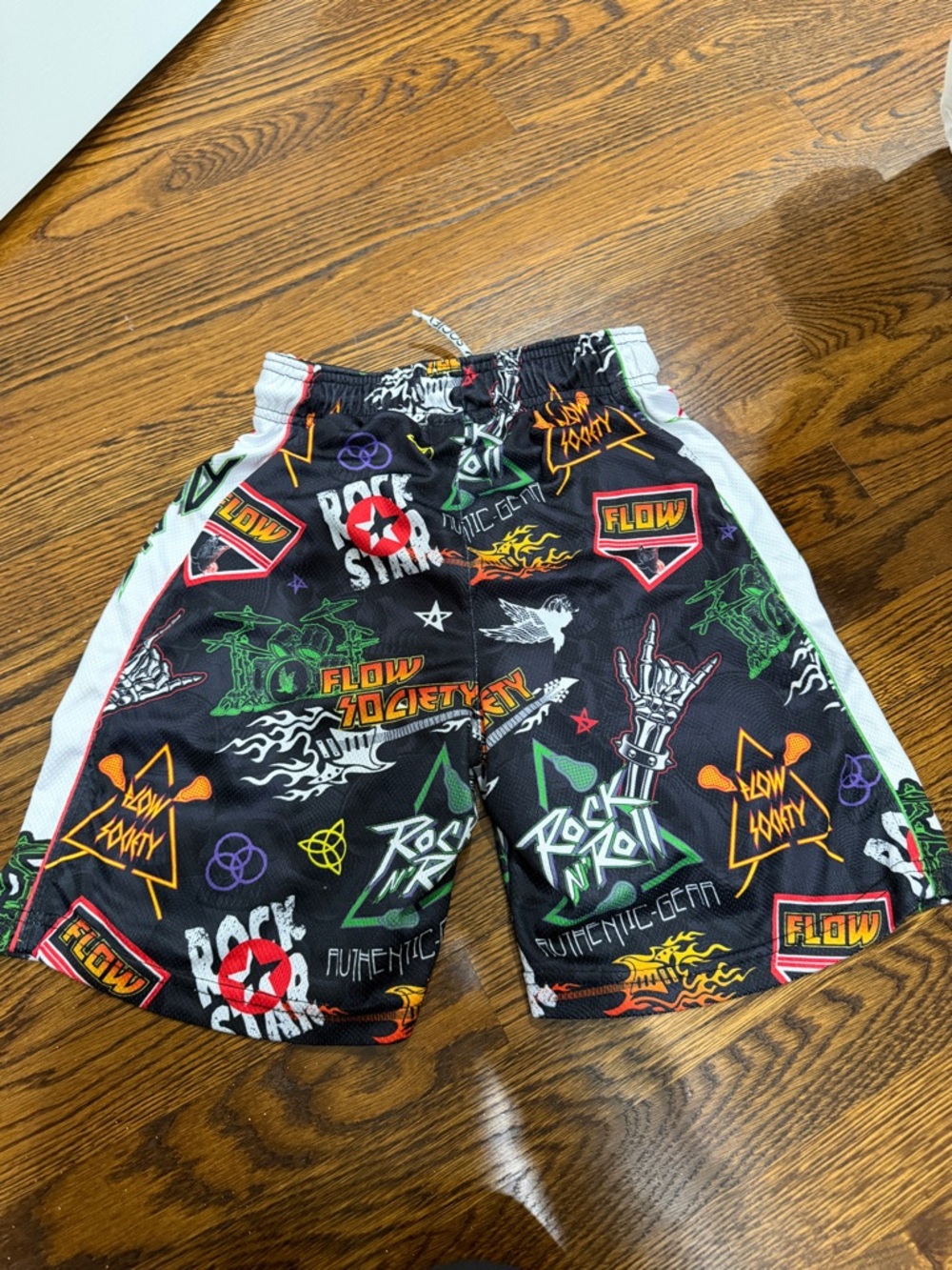Flow Society YM rock and roll print shorts